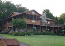 [Image: Gorgeous Lake Front Resort Home in the Mountains]