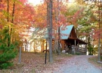 [Image: Scenic Deluxe Log Cabin with Hot Tub]