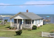 [Image: Pet Friendly Waterfront Rental Home on Core Sound]