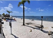 [Image: Private Beach Luxury Waterfront 3bed. 3bath Town House Suite,Tampa Bay]