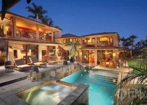 [Image: Bali-Inspired Laguna Beach Villa]