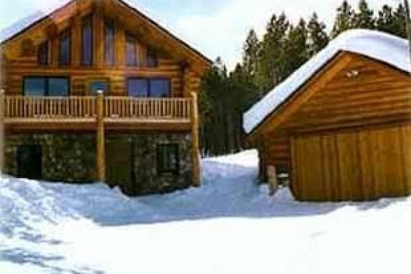 [Image: Custom Log Home - True Ski-in/Ski-Out - Secluded &amp; Beautiful!]