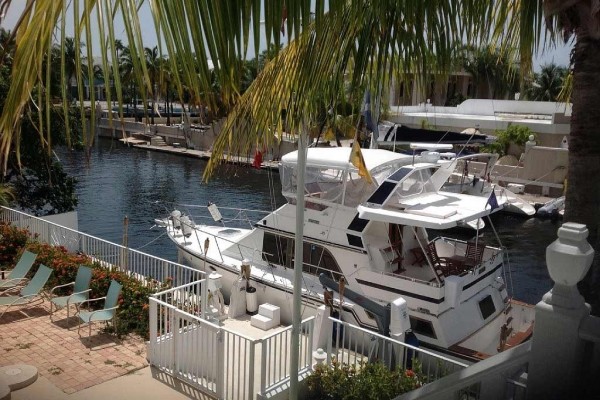 [Image: Water Front Large Two Story Home with Private 75 Feet Dock on Port Largo, Kl]