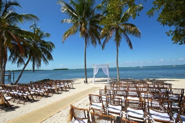 [Image: Wedding Home Very Private - 5 Acre Beachfront]