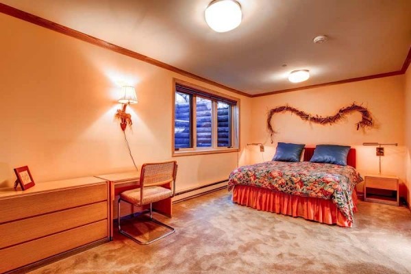 [Image: Sunrise Ridge Townhouse 5-Bdrm Views Hot Tub Wifi Breckenridge Lodging]