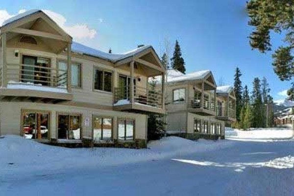 [Image: Breckenridge Fully Equipped Ski in 1 &amp; 2 Bedroom Condos in Town]