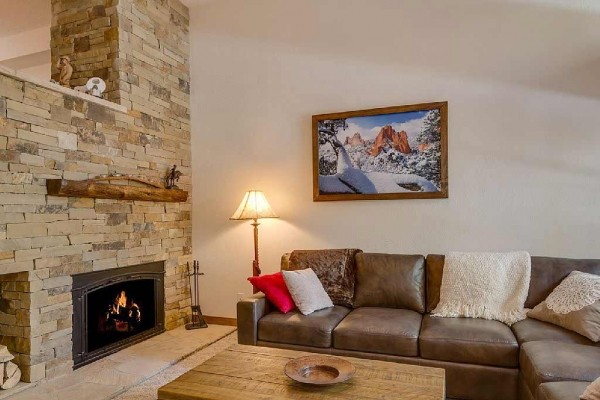 [Image: Ultimate Location &amp; Luxury: Completely Remodeled Ski in/Walk to Lift &amp; Main St.]