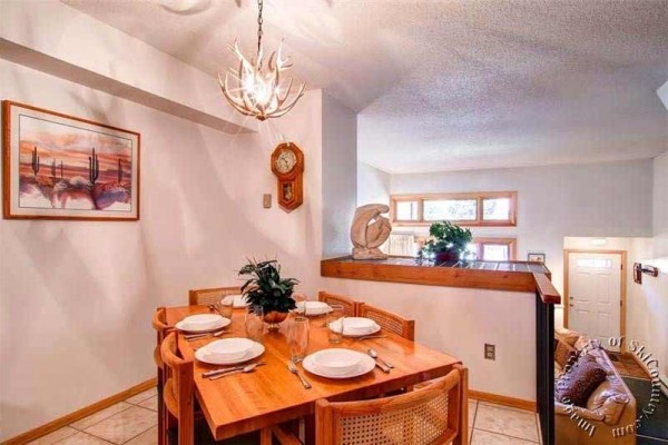 [Image: Spacious, Multi-Level Townhome. Ski-in on the Four O'Clock Trail, Walk to Town]