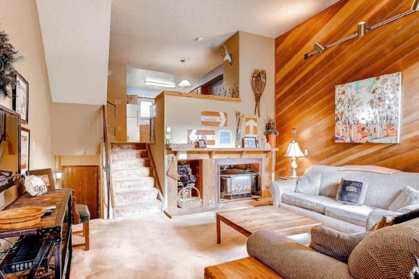 [Image: Winterpoint 2BR Ski-in/Walk-to Snowflake Lift Wifi Breckenridge Lodging]