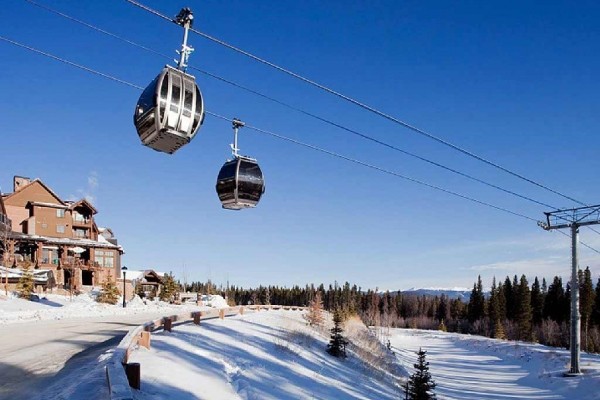 [Image: 5 Star Resort - Sleeps 8 (Dec 13-20), Ski in/Out, Unbelievable Views/Amenities]