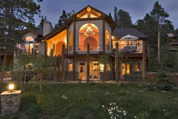 [Image: Stunning Mountain Villa, Million Dollar View]