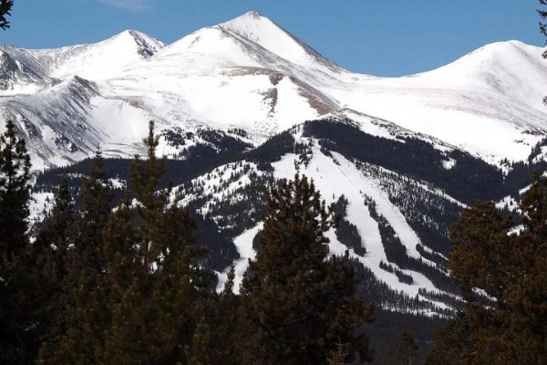 [Image: Lovely Mountain Home W/ Stunning Views!]