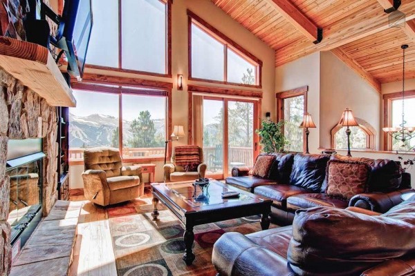 [Image: Luxury Mountain Home with Hot Tub, Heated Deck, and Gorgeous Mountain Views: Firelight Luxury]