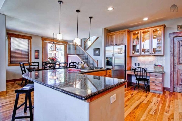 [Image: Luxury Mountain Home with Hot Tub, Heated Deck, and Gorgeous Mountain Views: Firelight Luxury]