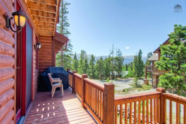 [Image: Luxury Mountain Home with Hot Tub, Heated Deck, and Gorgeous Mountain Views: Firelight Luxury]