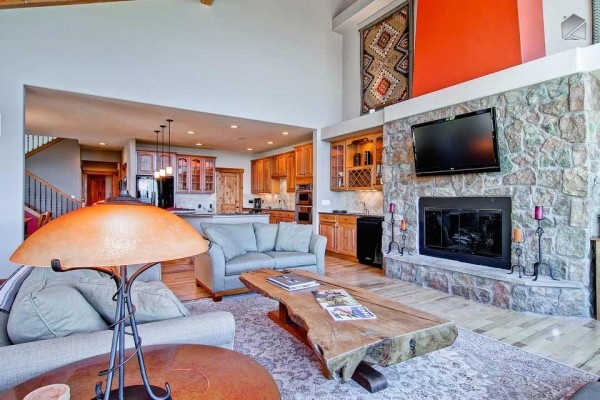 [Image: Spacious Mountain Home with Amazing Views, Hot Tub, Free Shuttle: Sundara Place]