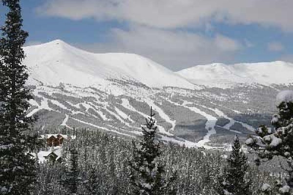 [Image: 5 Bedroom House with Panoramic Views of the Ski Runs]