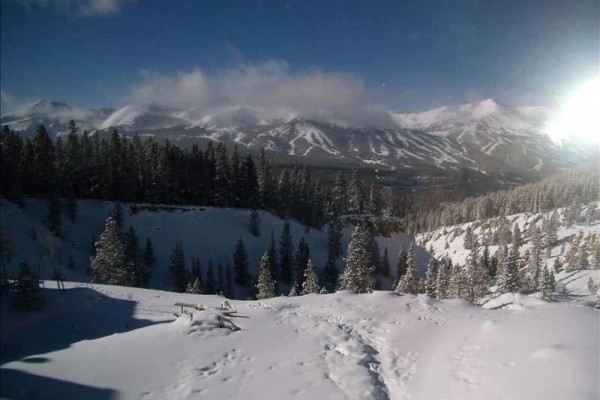 [Image: Gorgeous Views of Peak 10, 9, 8]