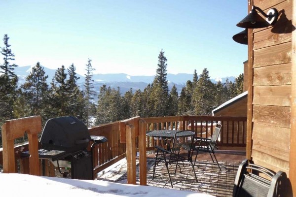 [Image: Mountain Contemporary House with 180 Degree Views]