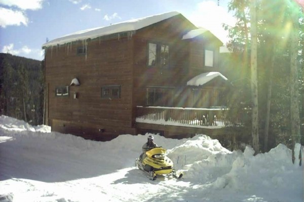 [Image: Rustic &amp; Cozy Newer Home W/ Pristine Views, Hot Tub &amp; Free Shuttle Service]