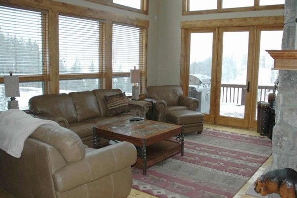 [Image: Spectacular Views of Breckenridge, 4 Bed 4 Bath, Private Hot Tub,]