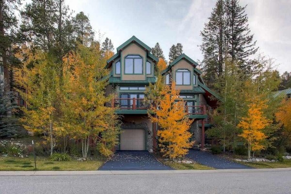 [Image: 111 Woods Drive: 4 BR / 3.0 BA Townhome in Breckenridge, Sleeps 9]