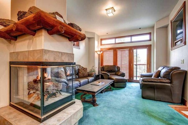 [Image: 111 Woods Drive: 4 BR / 3.0 BA Townhome in Breckenridge, Sleeps 9]