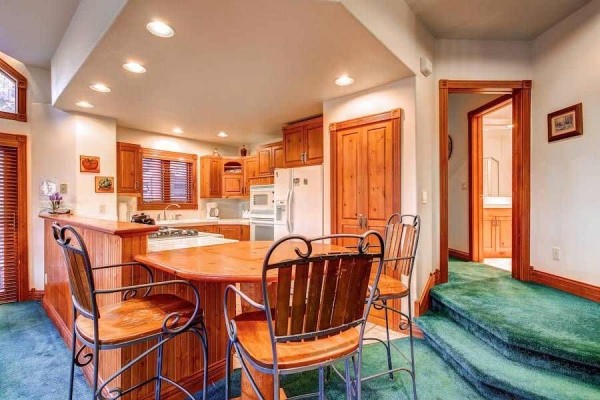 [Image: 111 Woods Drive: 4 BR / 3.0 BA Townhome in Breckenridge, Sleeps 9]