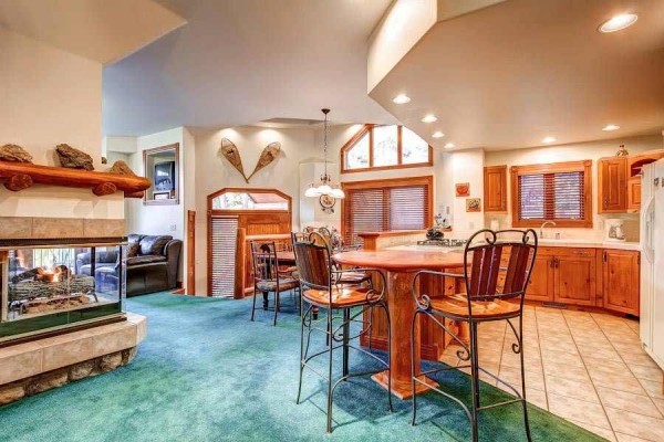 [Image: 111 Woods Drive: 4 BR / 3.0 BA Townhome in Breckenridge, Sleeps 9]