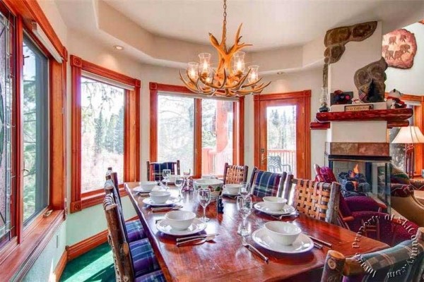 [Image: Breckenridge Townhome with Ski-in Access, Private Hot Tub, Sleeps 12]