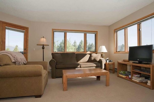 [Image: Breckenridge Vacation Rental: Huge One Bedroom with Two Full Baths, in Town]