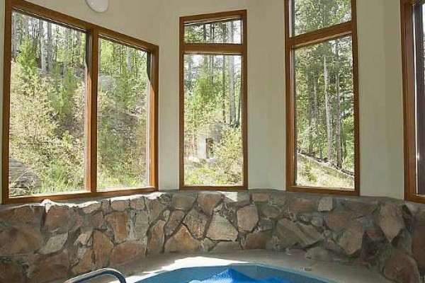 [Image: Breckenridge Vacation Rental: Huge One Bedroom with Two Full Baths, in Town]