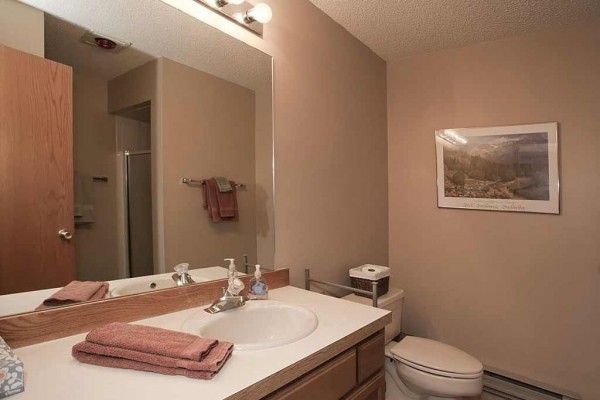 [Image: Breckenridge Vacation Rental: Huge One Bedroom with Two Full Baths, in Town]