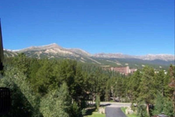 [Image: Breckenridge Vacation Rental: Huge One Bedroom with Two Full Baths, in Town]