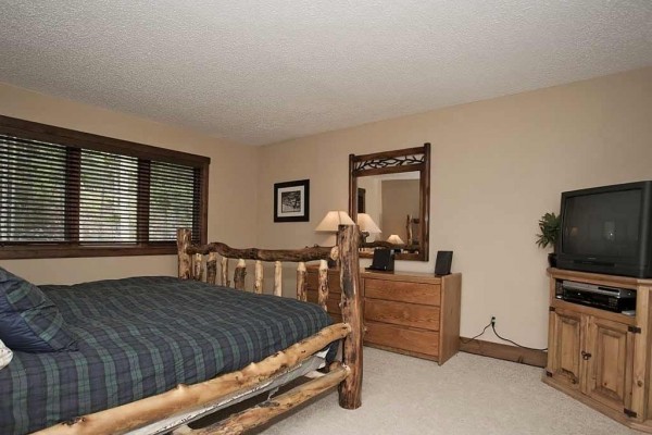 [Image: Wow Incredible Remodel at Woods Manor II: Two Beds Two Baths]