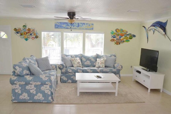 [Image: Key Largo Home with Large Fenced Yard 4BR/2bath, Private Boat Ramp]