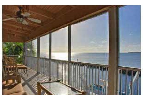 [Image: Ocean Front Heated Pool W/Stunning Ocean Views,Tiki Hut Bar, 90' of Dockage]