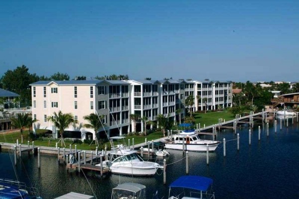 [Image: Luxurious Bay Harbour - Ocean View, Boat Dock, Pool, Jacuzzi &amp; Tennis Courts!]