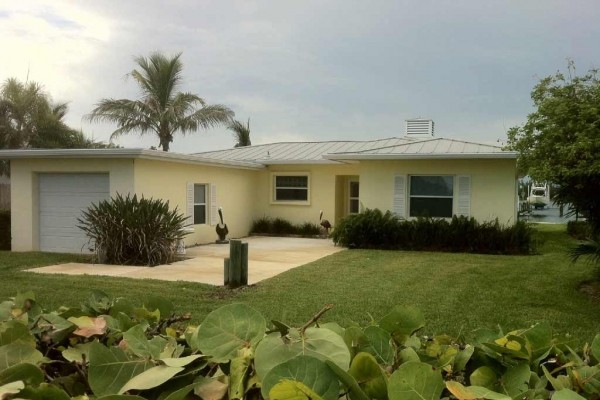 [Image: Private Home on the Inlet, Boat, Fish, Spectacular Views from Your Backyard!]