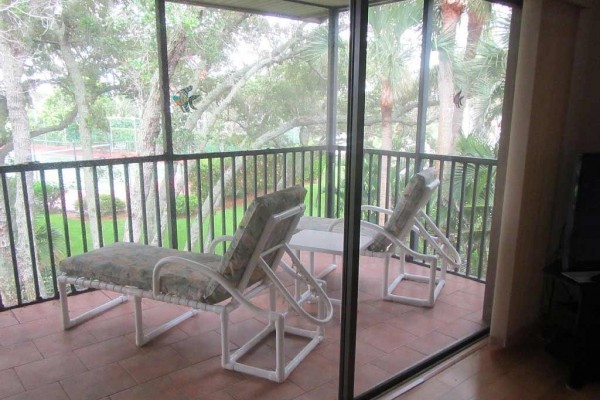 [Image: Beautiful Hutchinson Island 2200sf River View Condo- Sleeps 10]