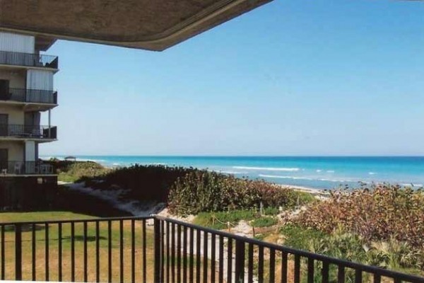 [Image: Island Living, Beach Front, Great Views of Ocean &amp; Water Ways]