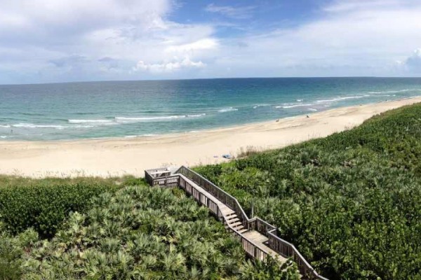 [Image: Oceanfront Penthouse Condo Next to Marriott S. Hutchinson,Special Sept $85/Night]