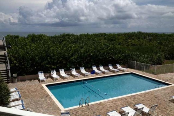 [Image: Beautiful Oceanfront Retreat in Indian River Plantation-Hutchinson Island]