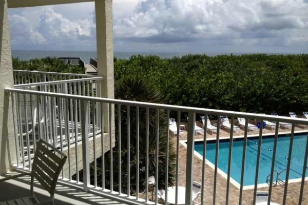 [Image: Beautiful Oceanfront Retreat in Indian River Plantation-Hutchinson Island]