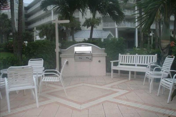 [Image: Beachside First Floor Condo with Sunset Golf Course Views]