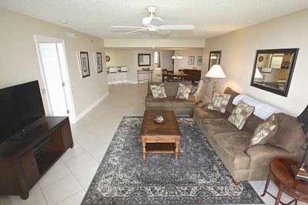 [Image: Beachfront Spacious 3 Bedroom Condo, North Hutchinson Island.]