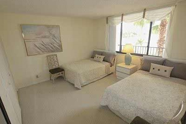 [Image: Beachfront Spacious 3 Bedroom Condo, North Hutchinson Island.]