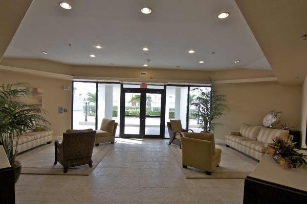 [Image: Beachfront Spacious 3 Bedroom Condo, North Hutchinson Island.]