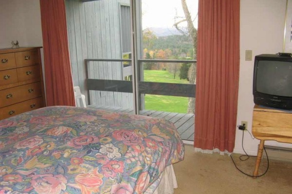 [Image: Town House with Fabulous Views of Lake and Mount Sunapee]