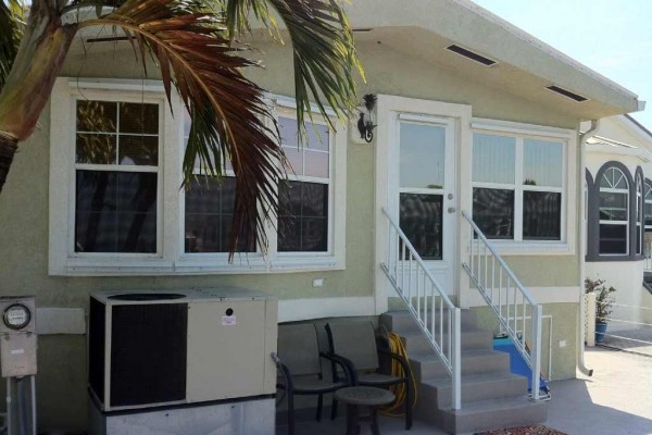 [Image: Waterfront Cottage with Beach River &amp; Ocean Access, Tennis]